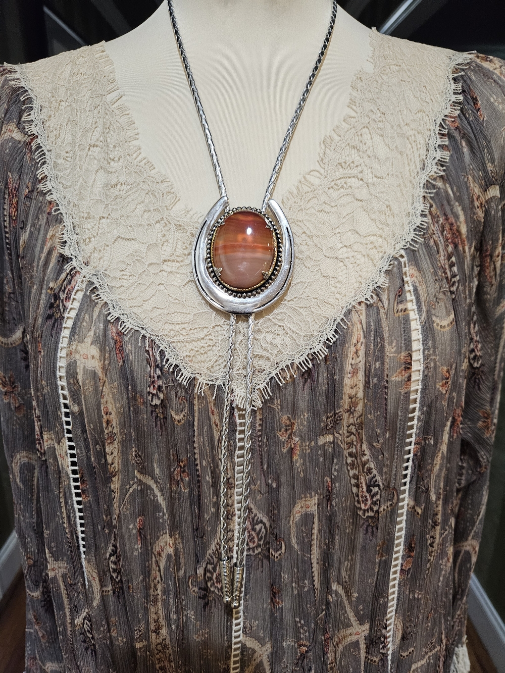 Silver bolo Necklace with Orange Agate Pendant
